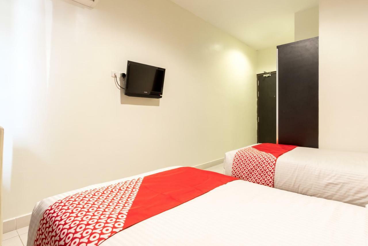 Oyo Flagship 1348 Hotel Home Anaya Медан Екстер'єр фото